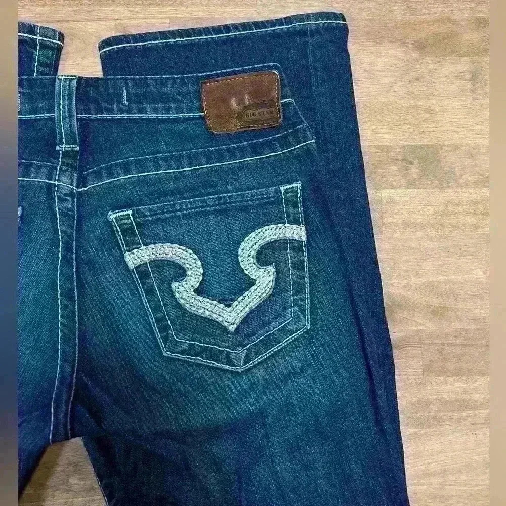 Big Star Jeans- women- size 29R- Remy Low Rise fit like new, pre-owned. Great!